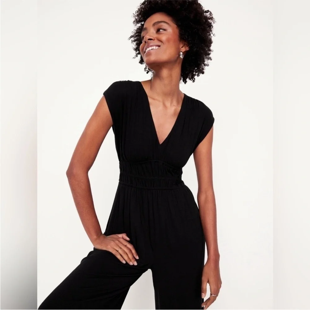 NWT! Old Navy Black Waist-Defined Wide-Leg Jumpsuit - Multiple Sizes 🎺 - Picture 5 of 9